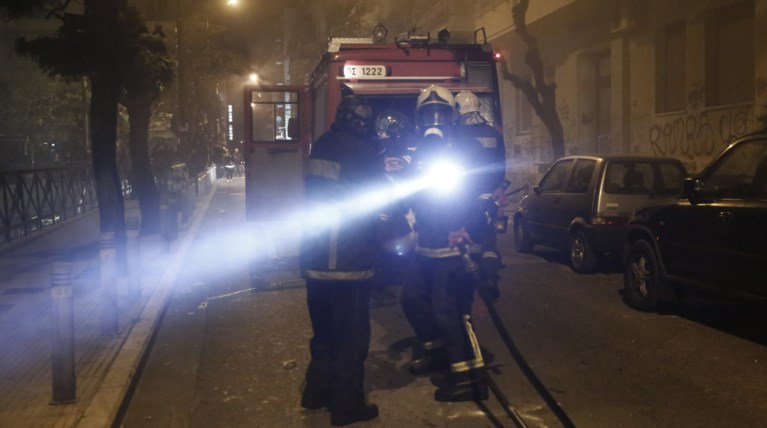 Εμπρηστική επίθεση με μολότοφ σε καφενείο στη Νίκαια