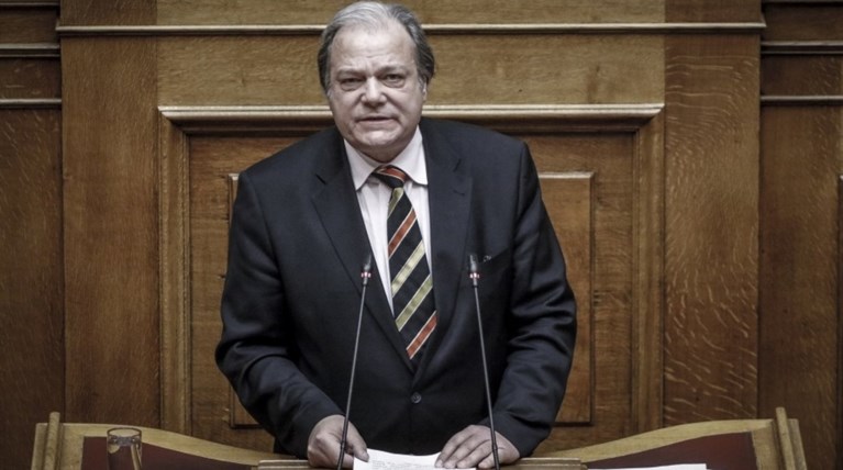 «Πληρωμένη» απάντηση προέδρου φόρουμ προσφύγων στον Κατσίκη