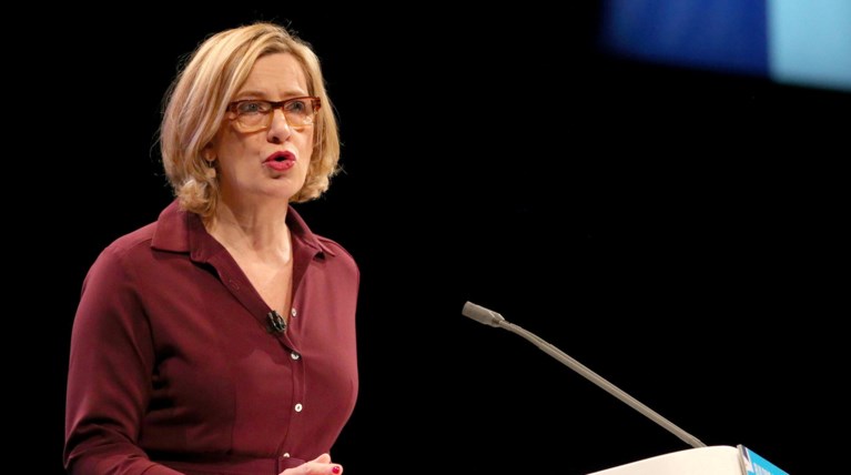 Βρετανία: Παραιτήθηκε η υπουργός Εσωτερικών Αμπερ Ρουντ