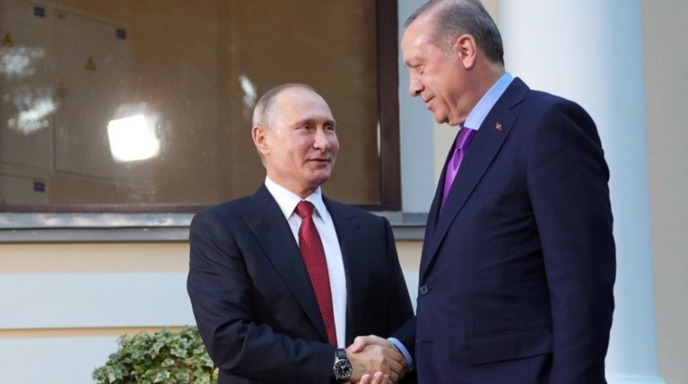 Gazprom: Ολοκληρώθηκε η πρώτη γραμμή του Turkish Stream