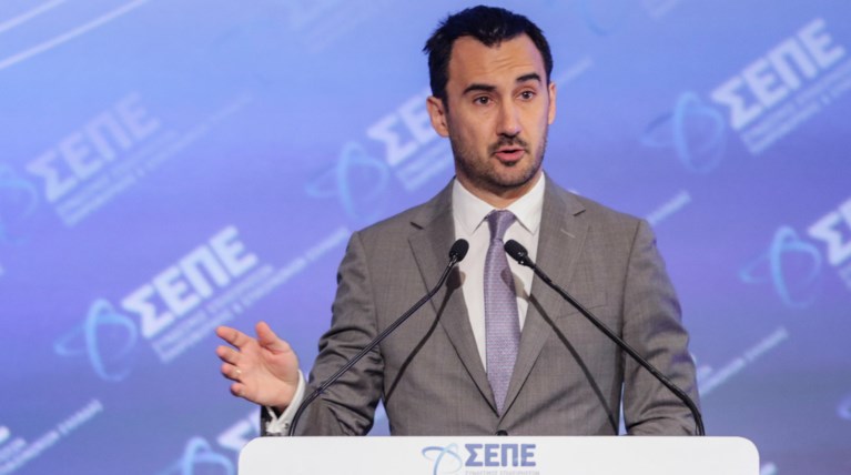 Χαρίτσης: Ωφελημένες 30.000 επιχειρήσεις από την e-αδειοδότηση