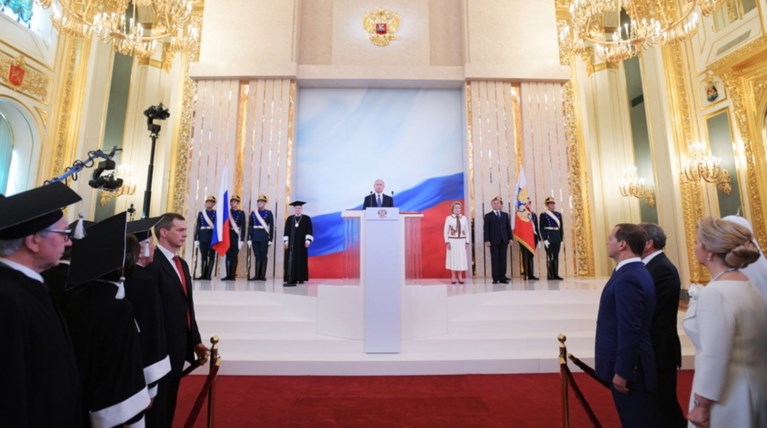 Καρέ-καρέ η ορκομωσία του Βλαντιμίρ Πούτιν στο Κρεμλίνο