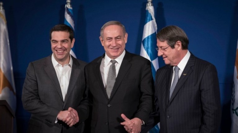 Στη Λευκωσία ο Τσίπρας, τριμερής με Κύπρο και Ισραήλ