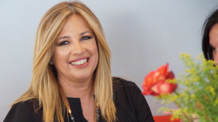 Γεννηματά: «Τιμάμε τους καθημερινούς κόπους και αγώνες κάθε μητέρας»