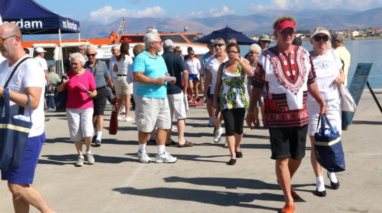 Μόνο με διεθνές δίπλωμα  η ενοικίαση αυτοκινήτων από τουρίστες εκτός ΕΕ