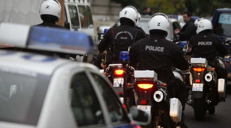 Φαρ ουέστ στα Λιόσια: Ανοιξαν πυρ κατά αστυνομικών από μπαλκόνια & ταράτσες