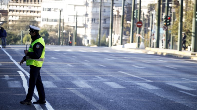 Από πότε ισχύουν τα μέτρα της Τροχαίας για το τριήμερο του Αγίου Πνεύματος
