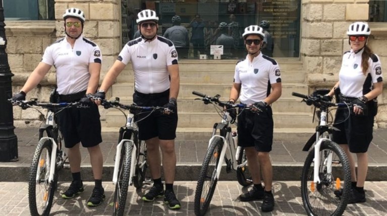 Στους δρόμους του Ρεθύμνου οι αστυνομικοί ποδηλάτες