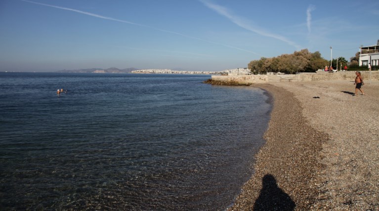 ΕΛΚΕΘΕ: Καθαρές οι ακτές της Αττικής από το «Αγία Ζώνη 2»