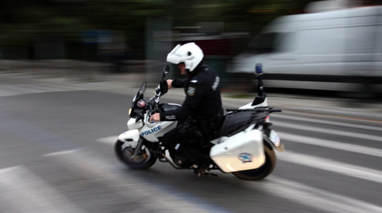 Μετέφεραν με προπομπό 200 κιλά χασίς σε φορτηγό