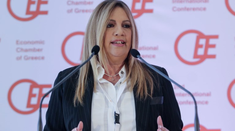 Γεννηματά: Προσεκτική απαγκίστρωση από τα μνημόνια για οριστική έξοδο