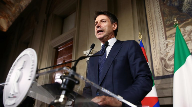 Την Παρασκευή η ορκωμοσία της κυβέρνησης του Κόντε