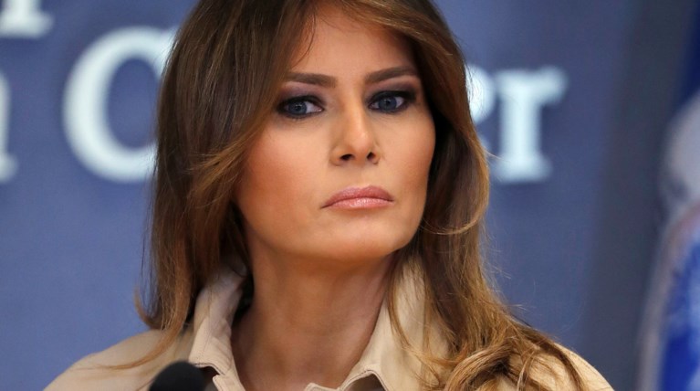 Μελάνια κατά Τραμπ: Απεχθάνομαι να βλέπω παιδιά να χωρίζονται από γονείς