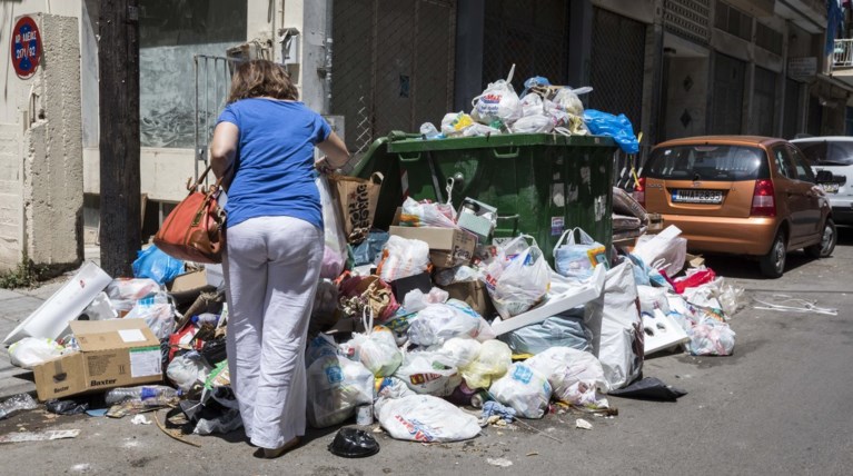 Συνεχίζει να υπολειτουργεί ο ΧΥΤΑ Φυλής - Βουνά τα σκουπίδια