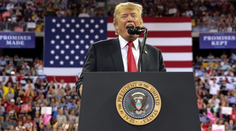 Τέλος στον χωρισμό οικογενειών μεταναστών με διάταγμα Τραμπ