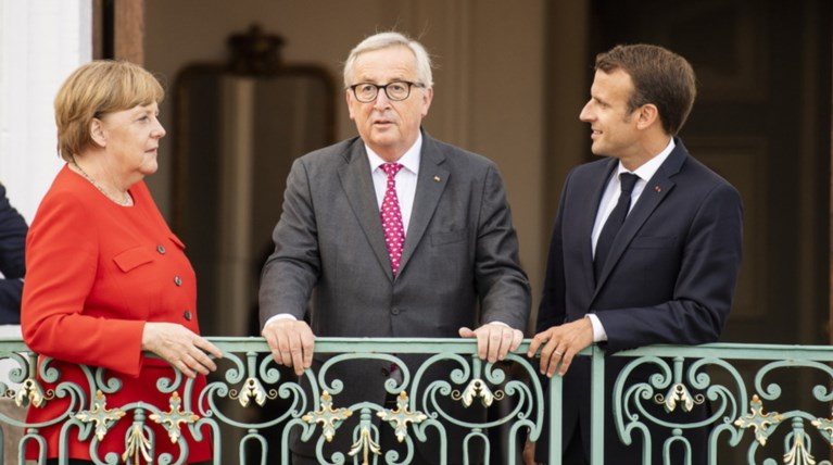 Μια μίνι σύνοδος κορυφής για να σταματήσει η ευρωπαϊκή κακοφωνία