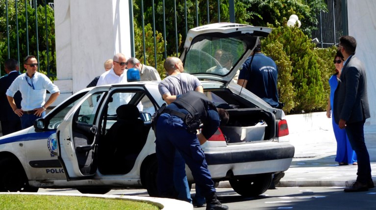 Σύλληψη ηγετικού στελέχους του «Ρουβίκωνα» μετά τις απειλές κατά καναλιού