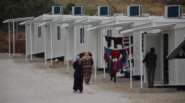 Βίτσας: Στόχος μέχρι τον Σεπτέμβριο να μειωθούν στους 10.000 οι πρόσφυγες