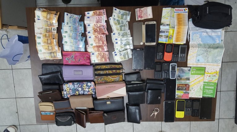 Δείτε τους 40 «διεθνείς» που άρπαζαν πορτοφόλια & τσάντες από τουρίστες