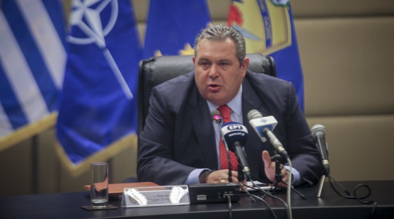 To "εκκρεμές" του Καμμένου: Ακροβασίες με φόντο το Σκοπιανό