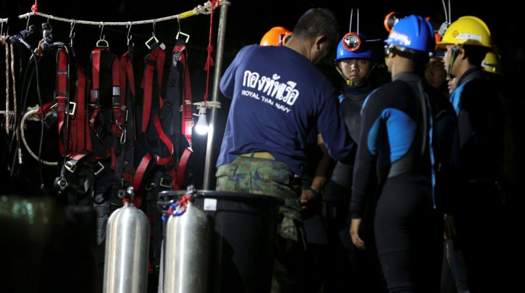 Ταϊλάνδη:Εξετάζουν διάνοιξη κάθετων φρεατίων για να απεγκλωβίσουν τα παιδιά