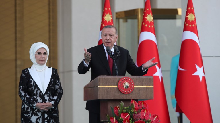 Kαι επίσημα απόλυτος κυρίαρχος της Τουρκίας ο Ταγίπ Ερντογάν