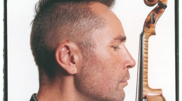 Ο ανατρεπτικός βιολονίστας Νάιτζελ Κέννεντι έρχεται στο Ηρώδειο