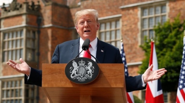 Νέα «πυρά» Τραμπ σε Ευρώπη και Γερμανία για μεταναστευτικό και ενεργειακό