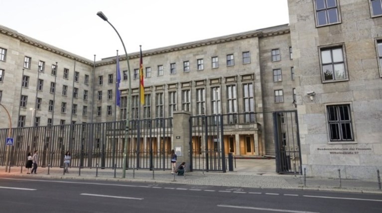 ND: Επίδειξη ισχύος του Βερολίνου το μπλοκάρισμα της τρίτης δόσης