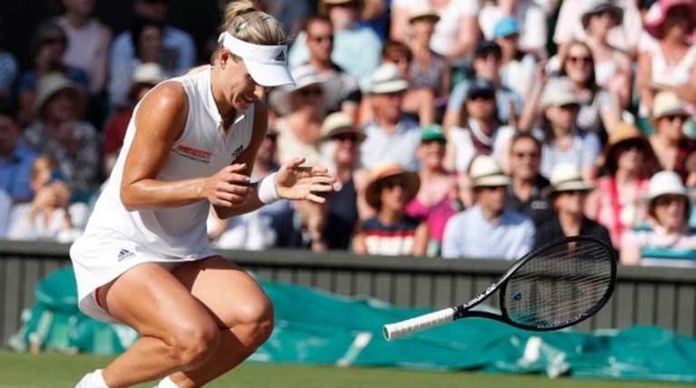 «Βασίλισσα» του Wimbledon η Κέρμπερ