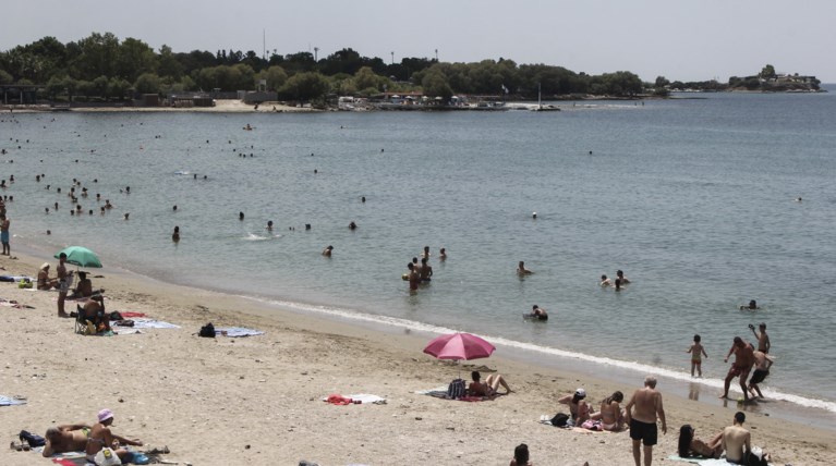 Αυτές είναι οι ακατάλληλες για κολύμπι παραλίες στην Αττική