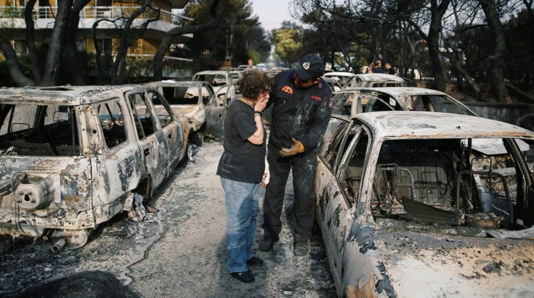 Πύρινη τραγωδία χωρίς τέλος στο Μάτι: Πληροφορίες για πάνω από 60 νεκρούς