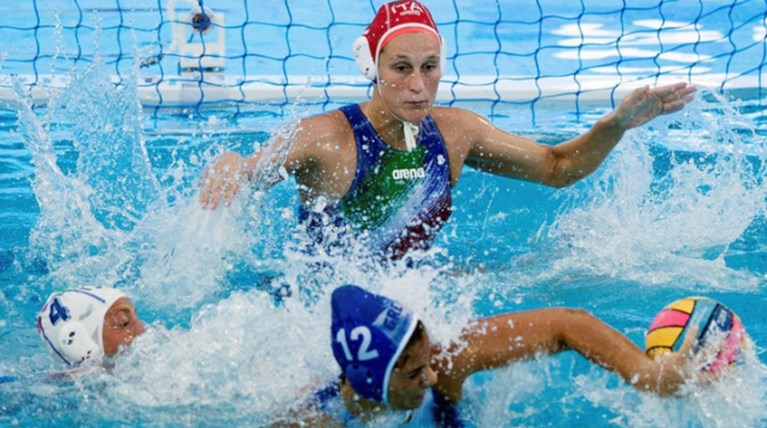 Για τη νίκη με την οικοδέσποινα και κακό μας δαίμονα Ισπανία