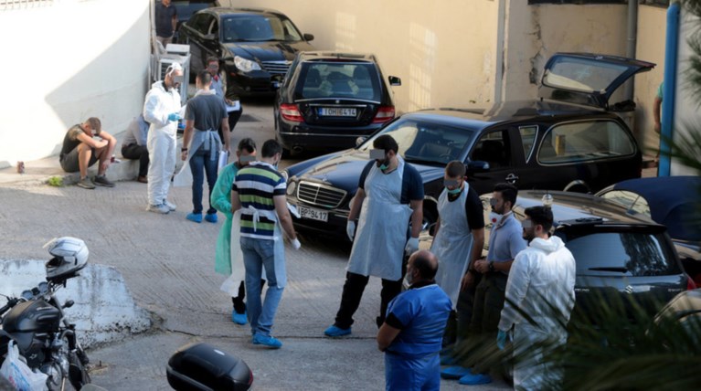 Ο «Γολγοθάς» των συγγενών: Από την Ανατολική Αττική στο Γουδί