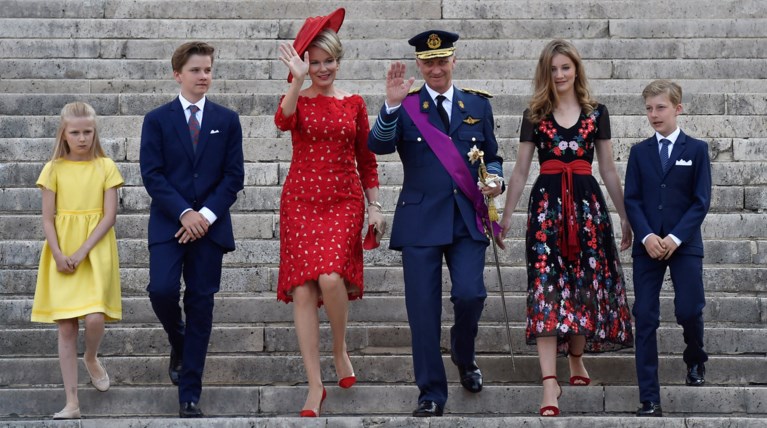 Royal Chic: Η όχι τυχαία εμφάνιση της βασιλικής οικογένειας του Βελγίου