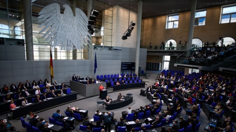 Εγκρίθηκε από την Bundestag η εκταμίευση της τελευταίας δόσης