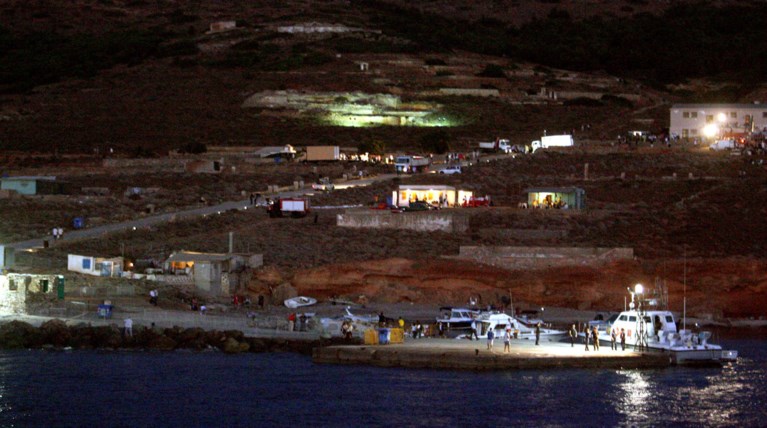 Κατεδαφίζονται τα αυθαίρετα της Μακρονήσου με τροπολογία