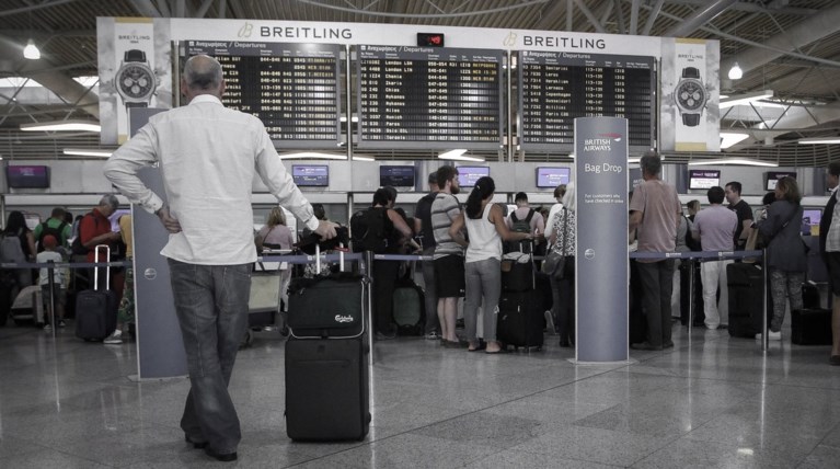 Κατά 100.000 αυξήθηκαν οι Έλληνες μετανάστες στη Γερμανία μέσα στην κρίση