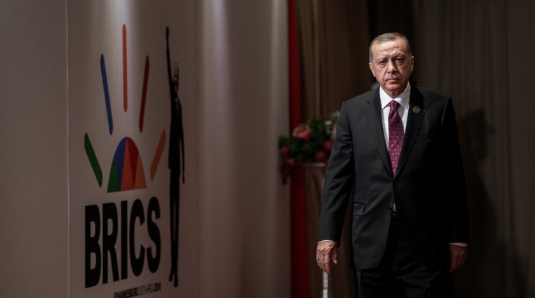 Ο Ερντογάν «παγώνει» τα περιουσιακά στοιχεία υπουργών των ΗΠΑ