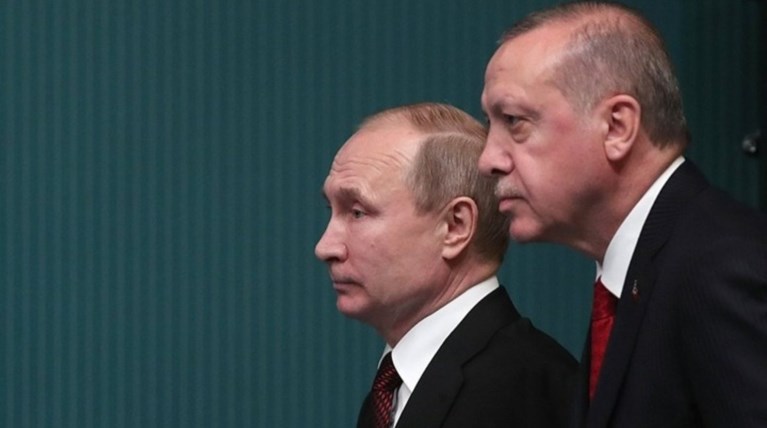 Μοnde: Ο Ερντογάν «βρίσκεται στο έλεος της Ρωσίας»