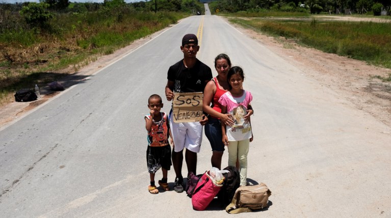 ΟΗΕ: 2,3 εκατομμύρια πολίτες εγκατέλειψαν τη Βενεζουέλα
