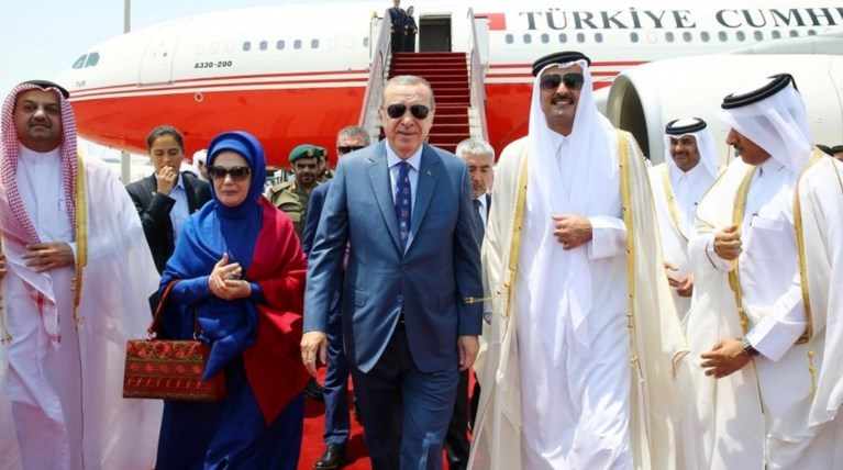 Προεδρία: Το Κατάρ «ρίχνει» 15 δισ. δολ. στην Τουρκία