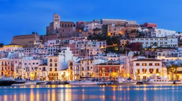 Το διεθνές τζετ σετ αποφάσισε: «Μαύρο» στο Σεν Τροπέ