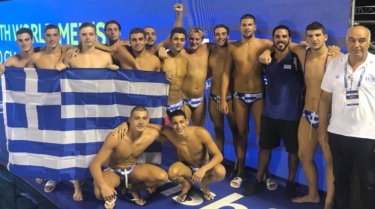 Γράφει ιστορία η Εθνική Εφήβων στο πόλο