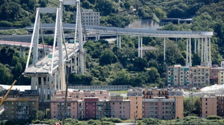Στους 43 ο τελικός απολογισμός των νεκρών στη φονική γέφυρα της Γένοβα