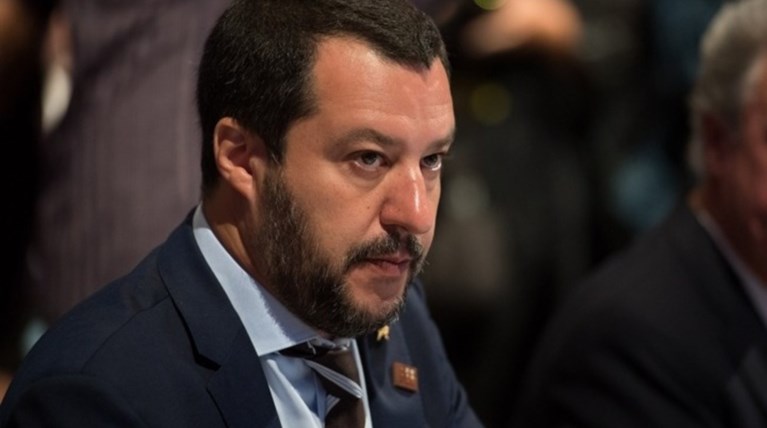 Νέες απειλές από τον Σαλβίνι να στείλει τους μετανάστες πίσω στη Λιβύη