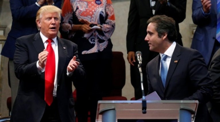 ΗΠΑ: Ο Τραμπ κατηγορεί τον πρώην δικηγόρο του ότι «επινόησε» τα γεγονότα