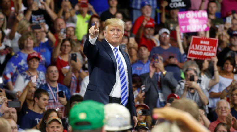 Οι δύσκολες ημέρες του Ντόναλντ Τραμπ - Διπλό πλήγμα