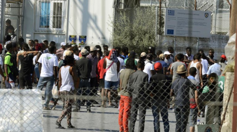 30.362 μετανάστες και πρόσφυγες σε Αιγαίο και Διαβατά