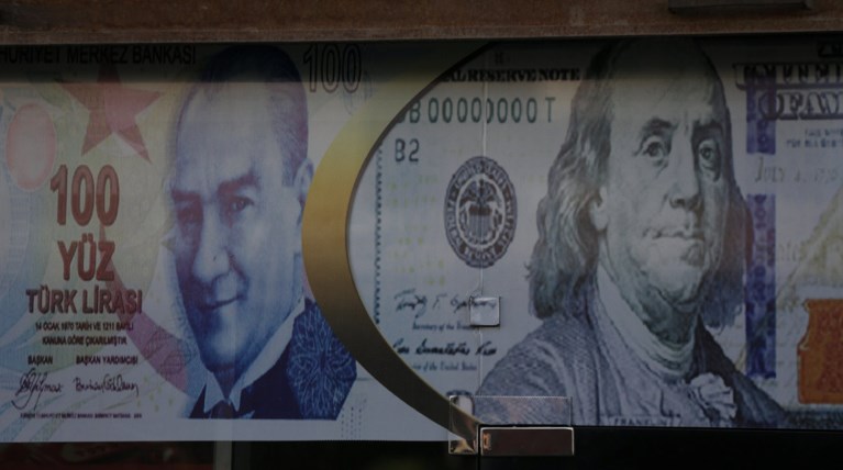 JP Morgan: Η Τουρκία πρέπει να αποπληρώσει χρέος 179 δισ. δολάρια